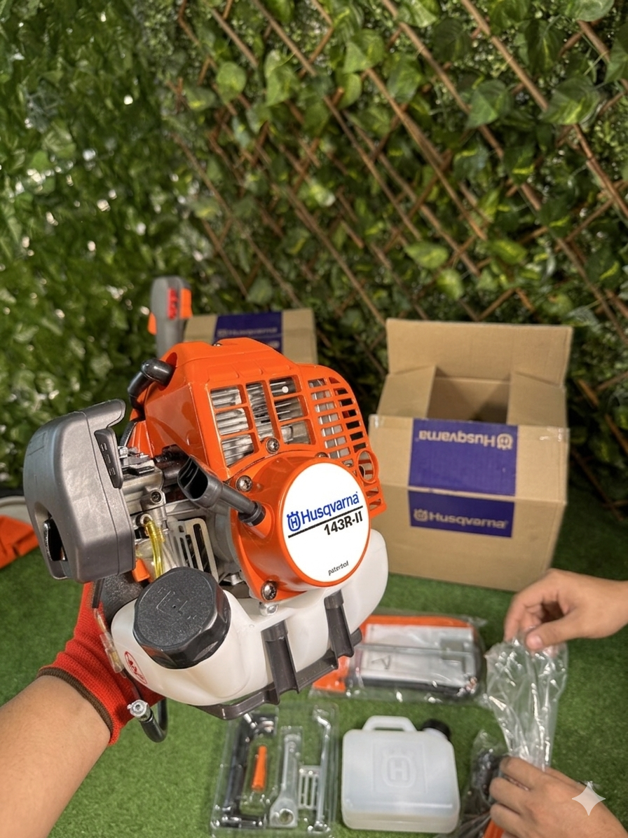 Combo Husqvarna Guadan 143 R11motosi 61